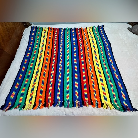 80s handmade rainbow fringe blanket - Picture 2 of 7